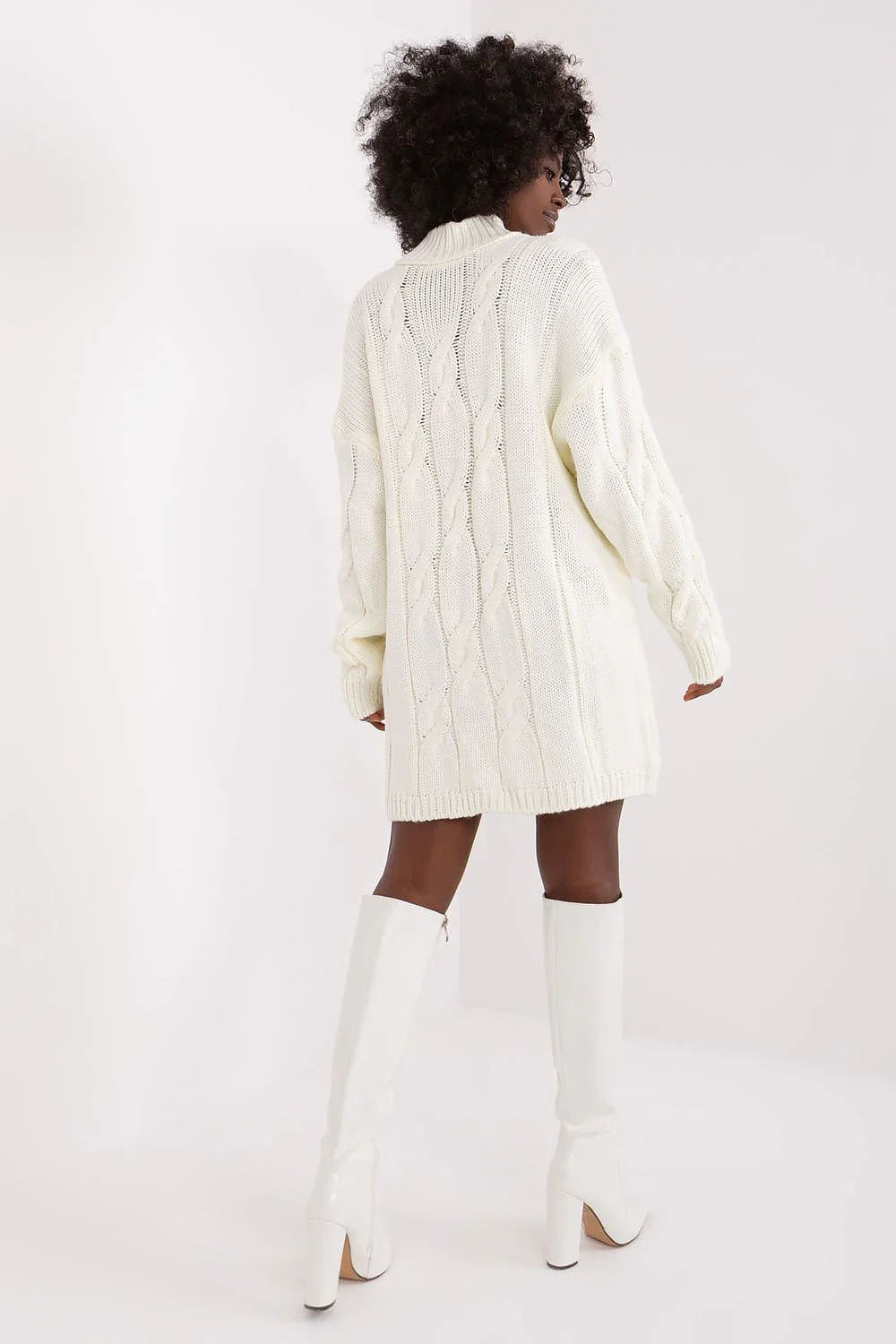 Women's Above Knee Day Dress – Relaxed With Long Sleeves