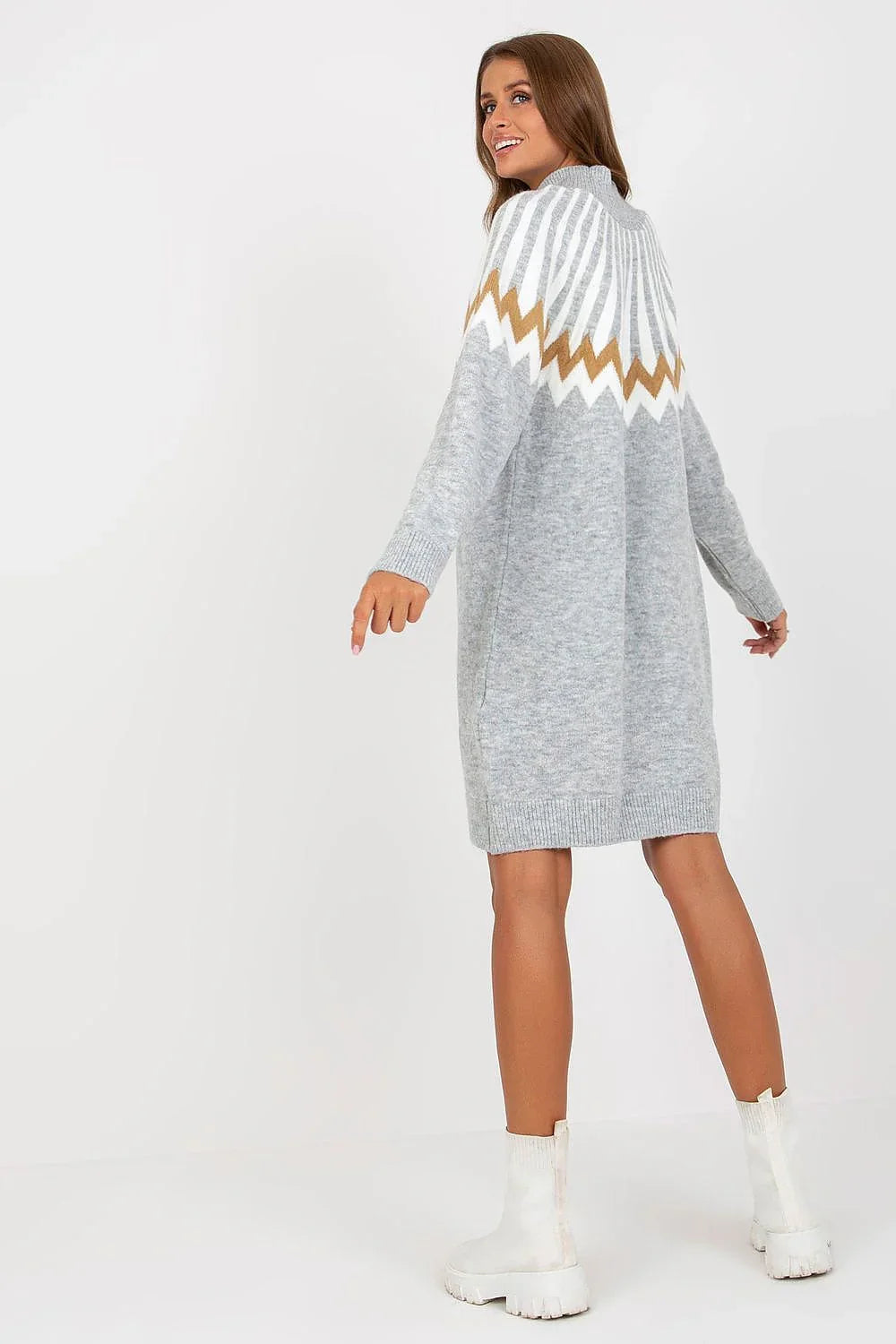 Women's Above Knee Day Dress – Relaxed With Long Sleeves