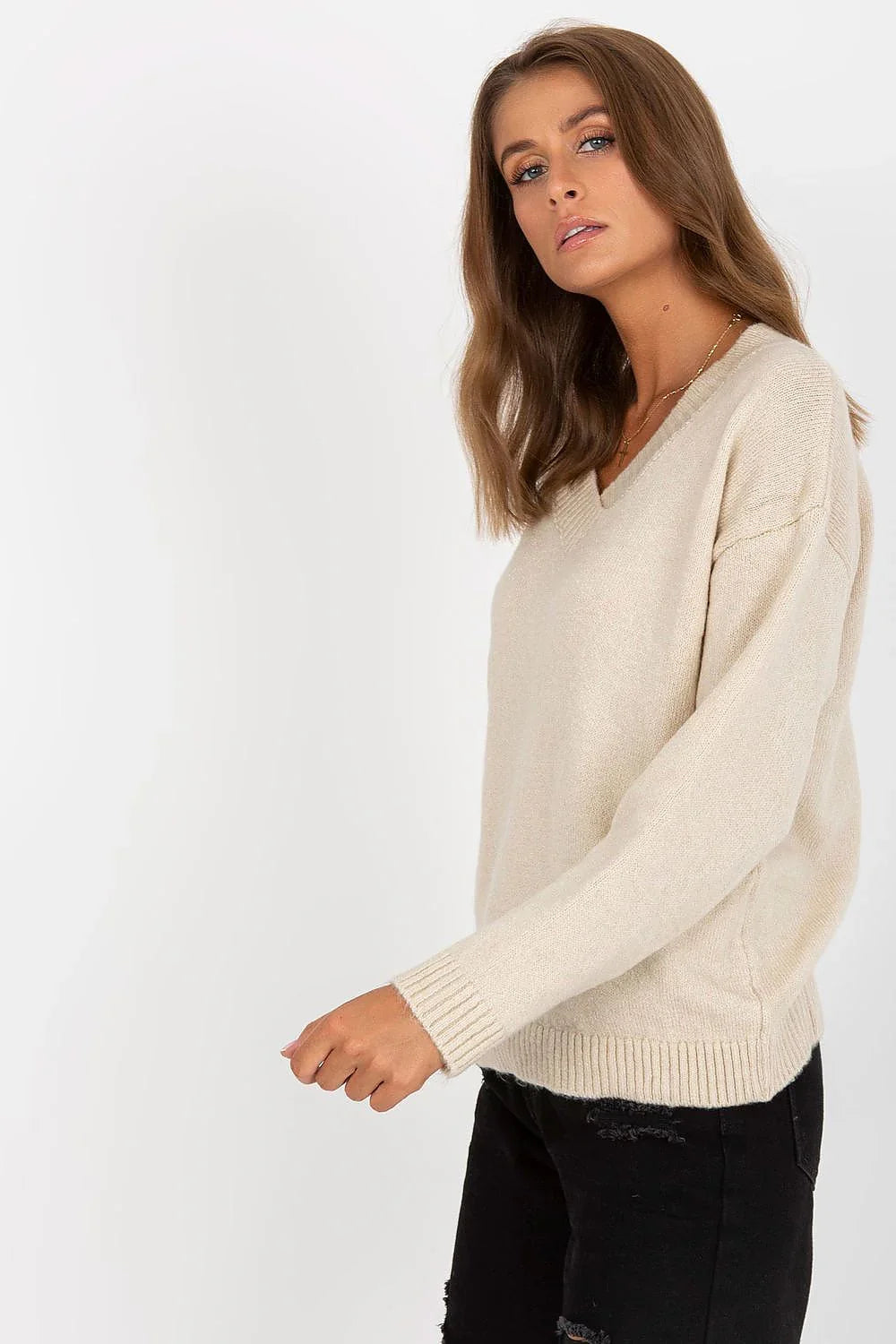Women's Essential Solid V-Neck Pullover Sweater