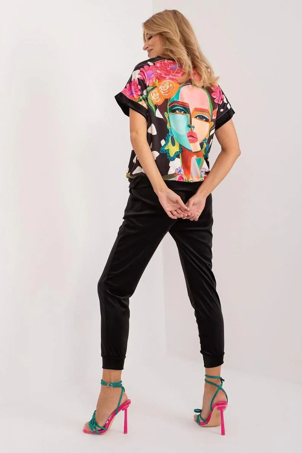 Women’s Graphic Blouse and Tapered Pants Set