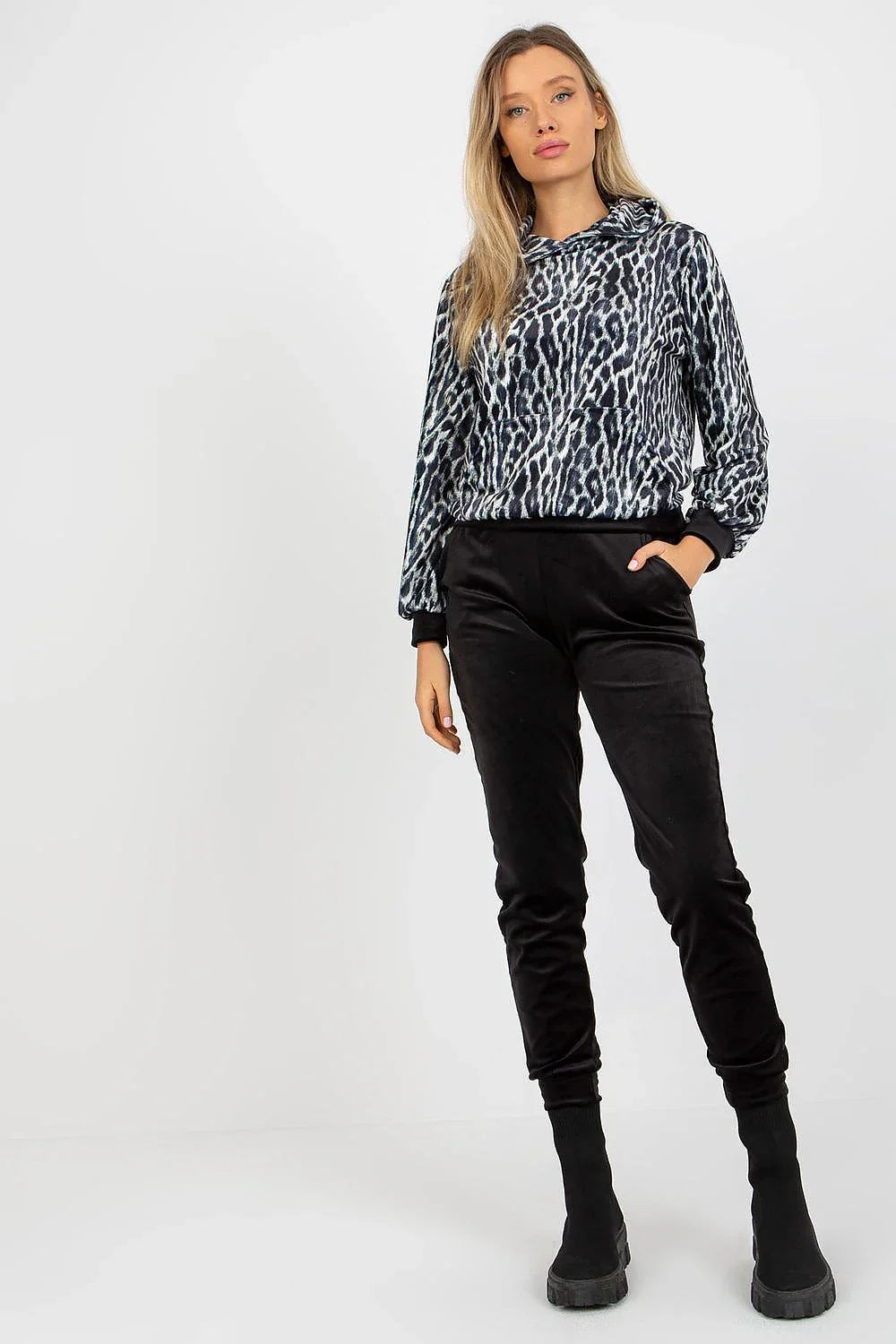 Women’s Graphic Hoodie and Tapered Pants Set