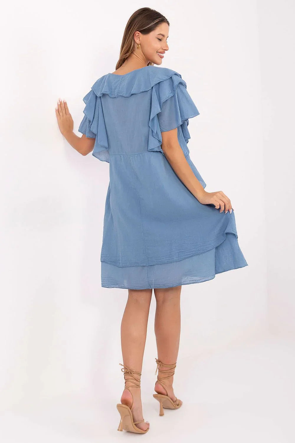 Women's Knee-Length Day Dress – Oversized With Flutter Sleeves