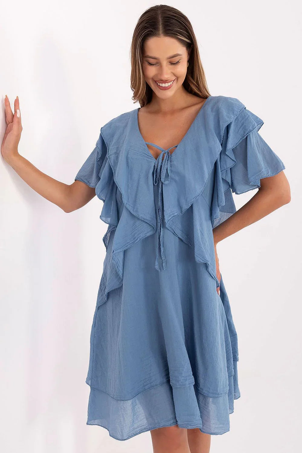 Women's Knee-Length Day Dress – Oversized With Flutter Sleeves