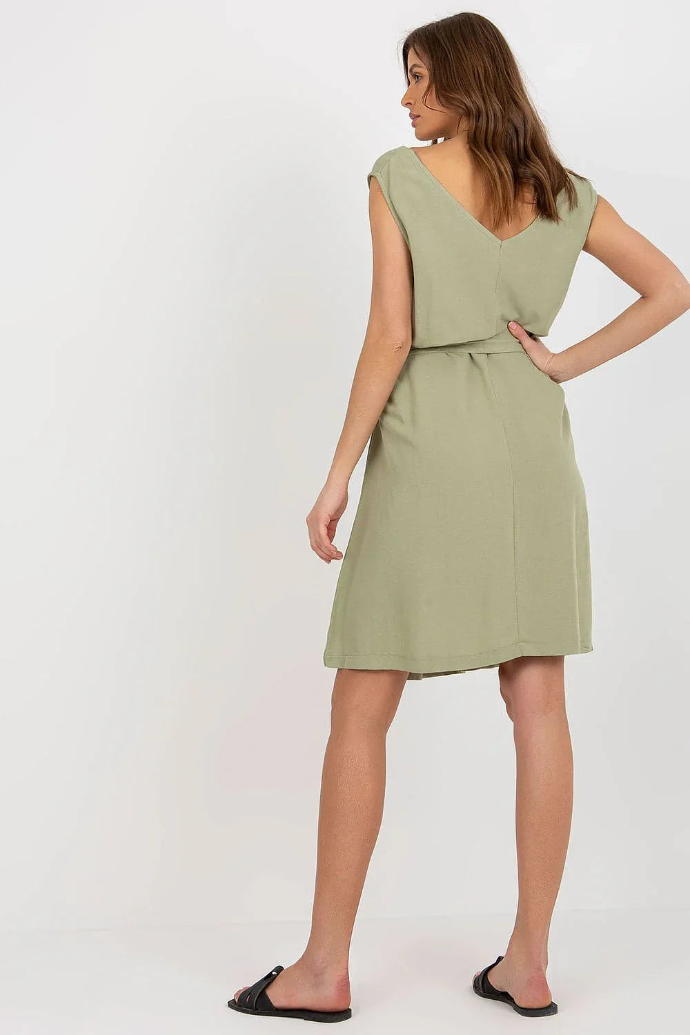 Women's Knee-Length Day Dress - Regular Fit With Sleeveless