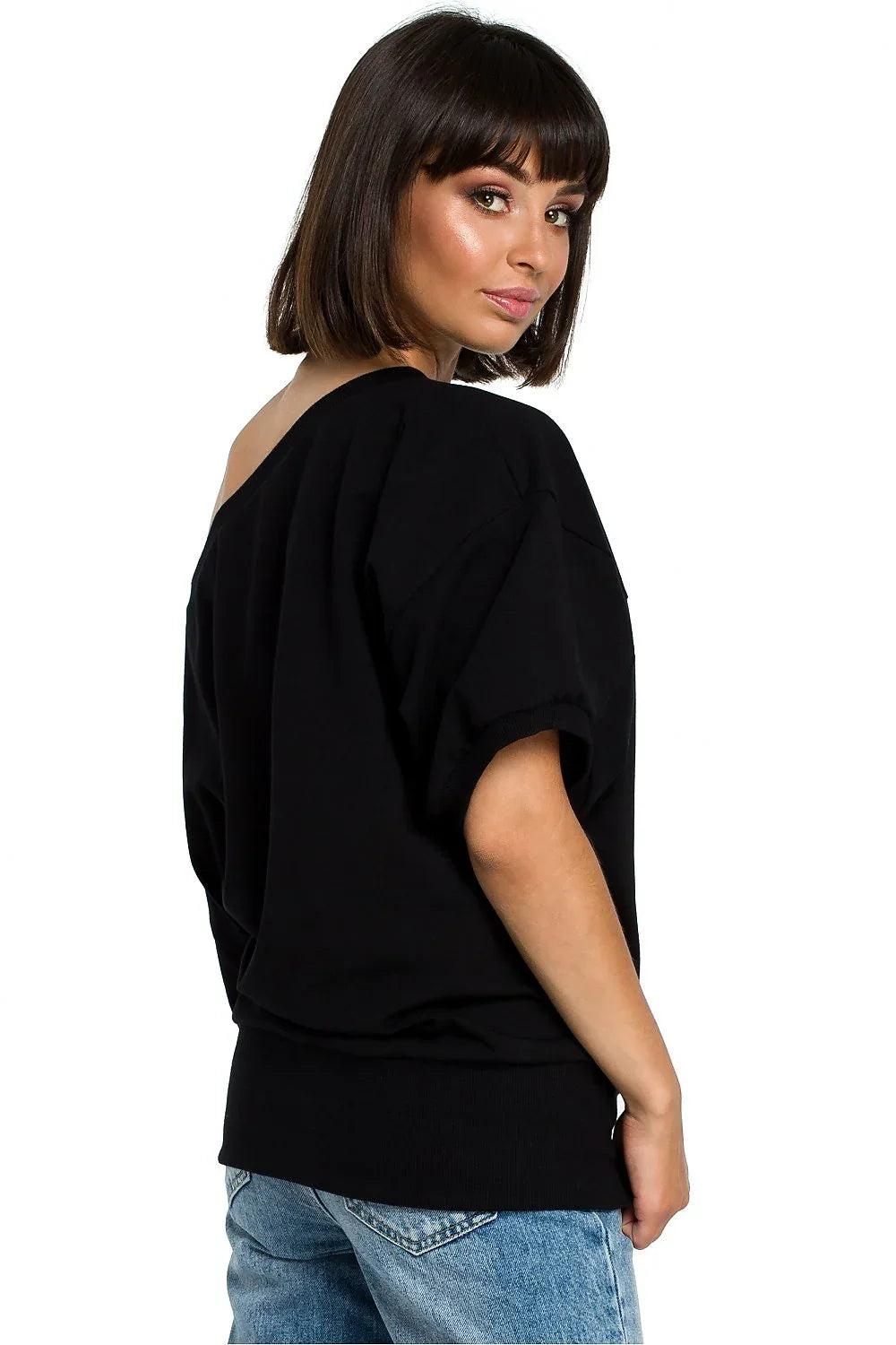 Women's Sweatshirt - Crew-Neck With Oversized Fit