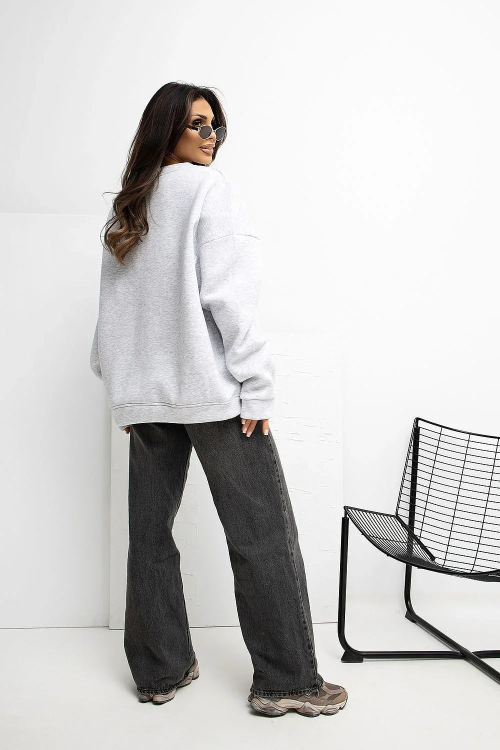 Women's Sweatshirt - Crew-neck With Oversized Fit