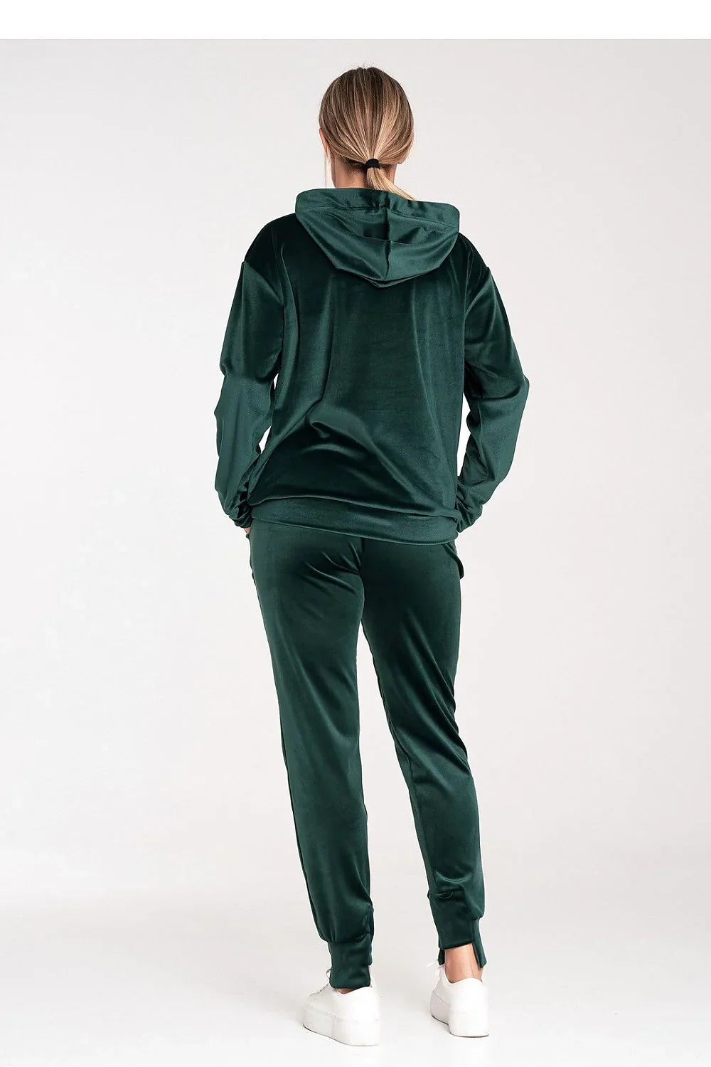 Women's Sweatshirt - Mock-Neck With Relaxed Fit