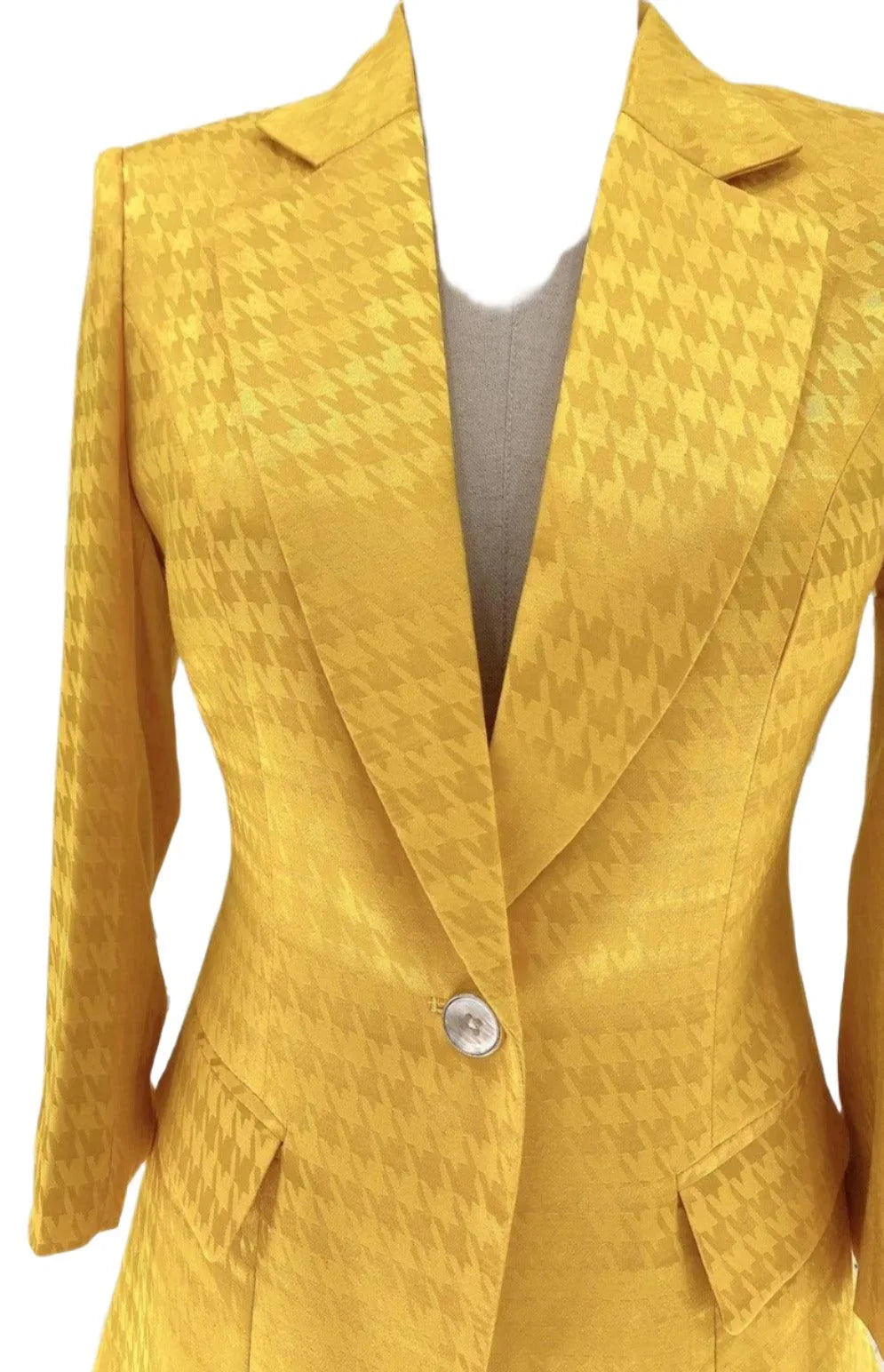 Chic Women's Pant Suit - Plaid Single-Breasted