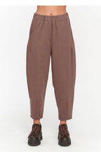  Women trousers model 231980 Makadamia 