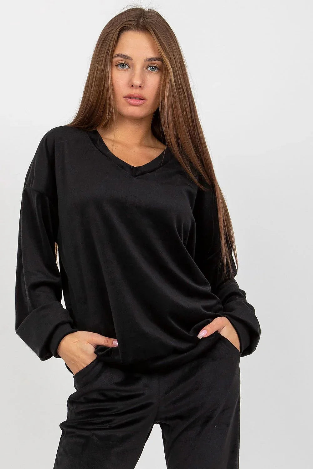 Women's Sweatshirt - V-neck With Regular Fit