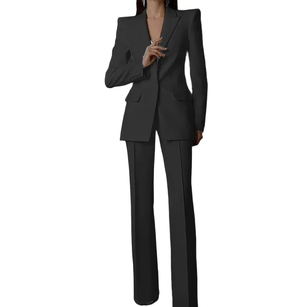 Elegant Women's Pant Suit - Solid Single-Breasted