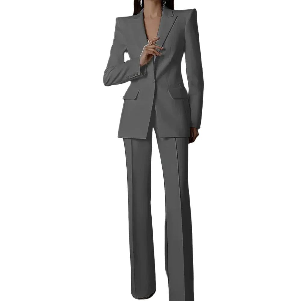 Elegant Women's Pant Suit - Solid Single-Breasted