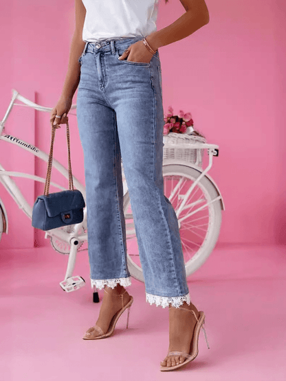 Chic Women's Jeans – High-Rise Slim Fit