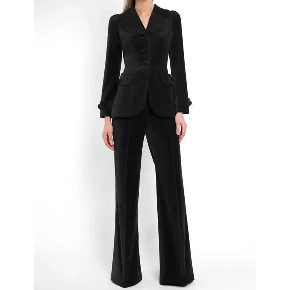 Elegant Women's Pant Suit - Solid Single-Breasted