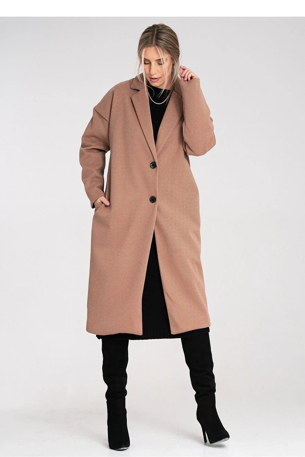 Women's Overcoat - With Pockets Minimalist, Chic