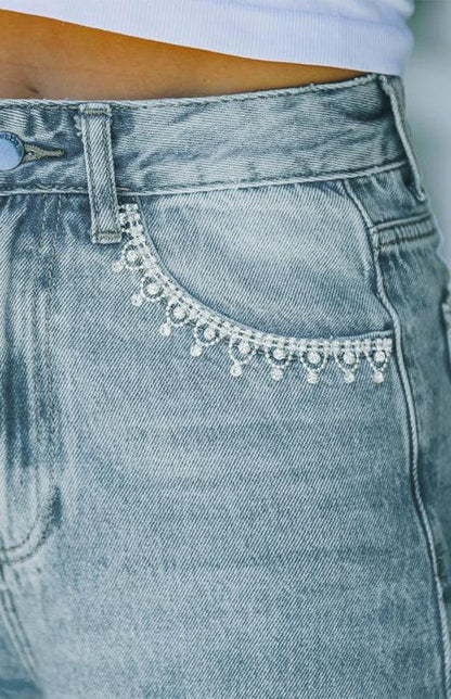 Chic Women’s Jeans – Mid-Rise Breathable Comfort
