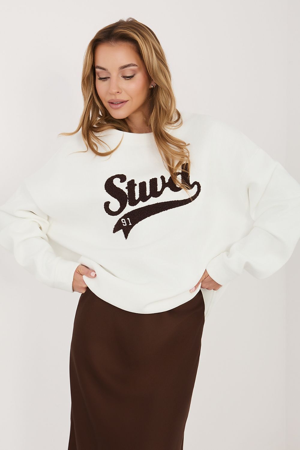 Women's Sweatshirt Embroidered Lettering Crew Neck Stretch Cotton Beige – Sweatshirt | GUOCALI – view 4