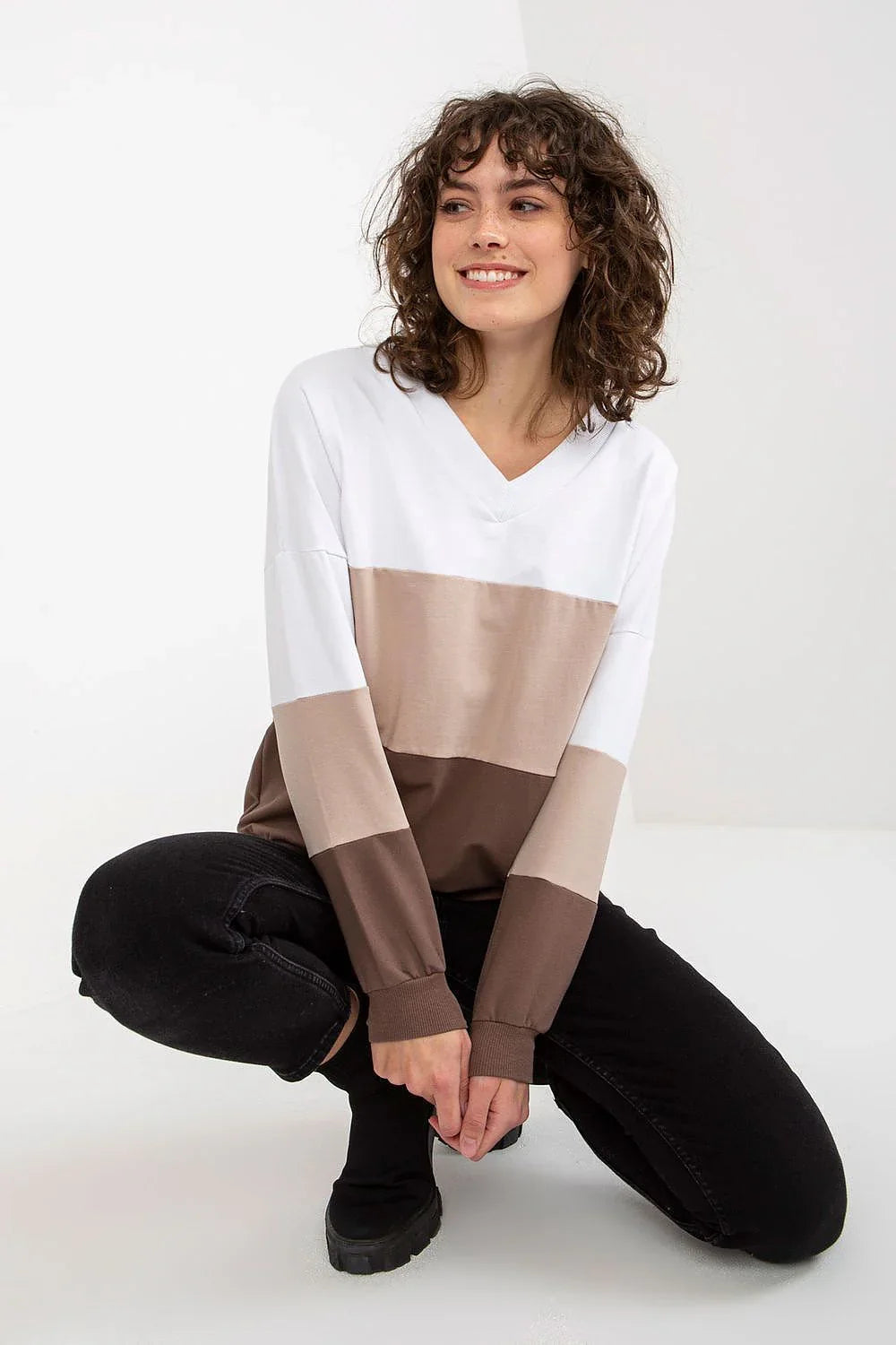 Women's Sweatshirt - V-Neck With Regular Fit - Guocali